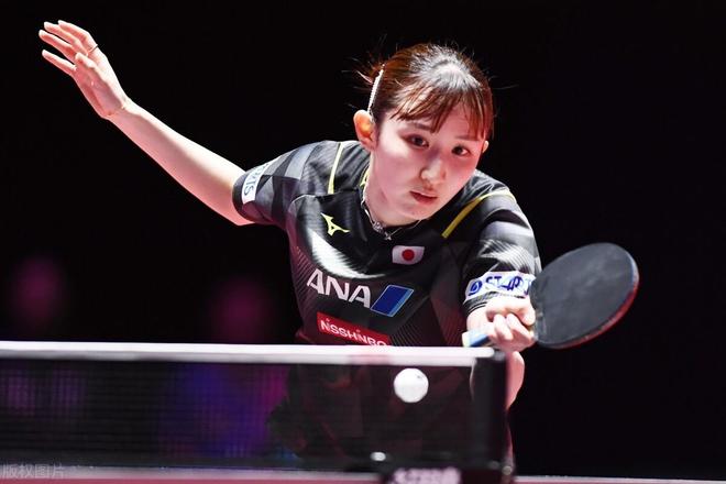 队友传中球 队友传中球